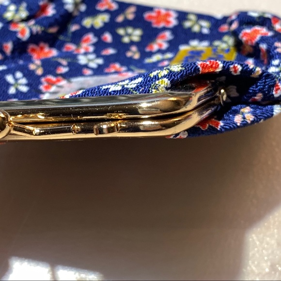 Hello Kitty coin purse - Picture 4 of 5